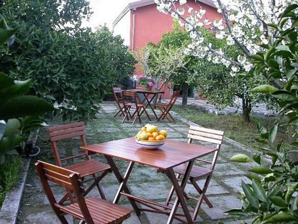 Bed and Breakfast Baglio Delle Rose à Giarre Extérieur photo
